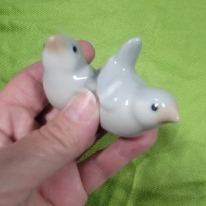 Pair of Sweet LittleVintage Japanese Birds
